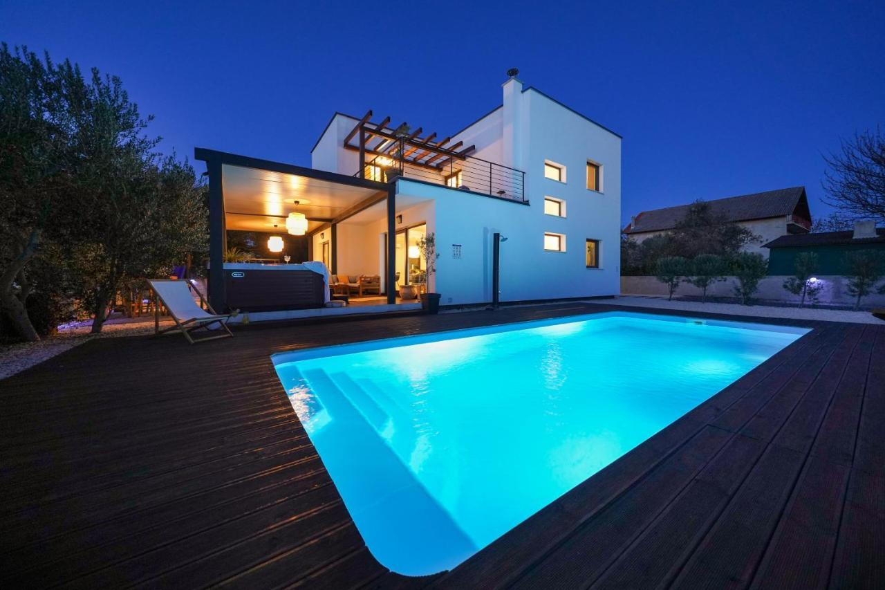 Villa Suncica With Heated Pool, Jacuzzi And Bikes Near Zadar Sukošan エクステリア 写真
