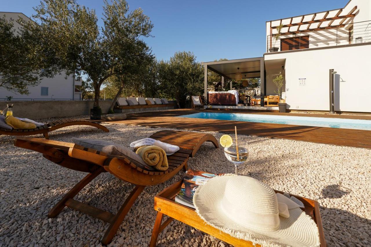 Villa Suncica With Heated Pool, Jacuzzi And Bikes Near Zadar Sukošan エクステリア 写真