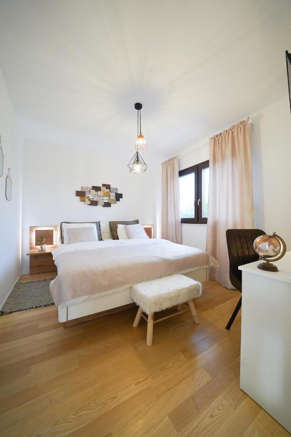 Villa Suncica With Heated Pool, Jacuzzi And Bikes Near Zadar Sukošan エクステリア 写真